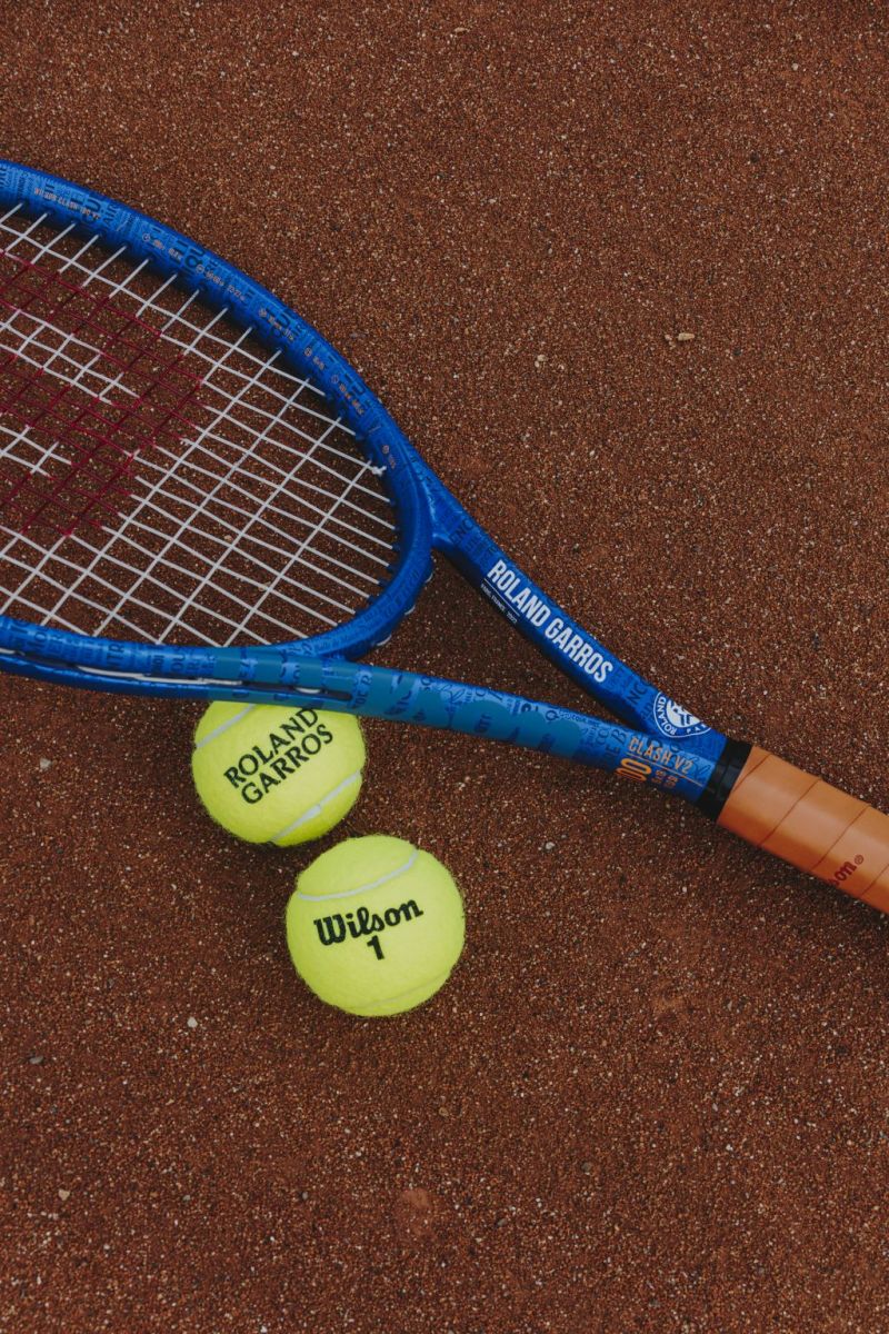 Tenisová raketa Wilson Clash 100 V2 0 Roland Garros 2022 výplet