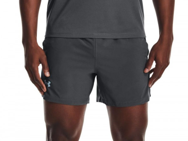 Shorts de tenis para hombre Under Armour Men's UA Launch Run 5 Shorts - pitch gray/black
