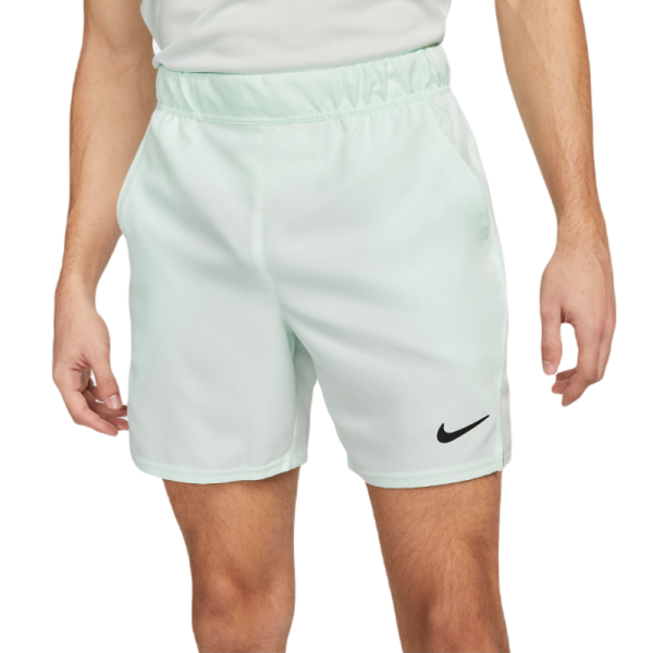 Pantaloncini da tennis da uomo Nike Court Dri-Fit Victory Short 7in - barely green/black