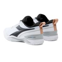 Γυναικεία παπούτσια Diadora Speed Blushield 5 W AG - white/silver/black Γυναικεία παπούτσια Diadora Speed Blushield 5 W AG - white/silver/black