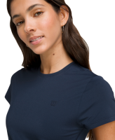 Tenisa T-krekls sievietēm Wilson T-Shirt Match Point Lite - classic navy Tenisa T-krekls sievietēm Wilson T-Shirt Match Point Lite - classic navy