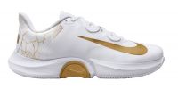 Sieviešu tenisa apavi Nike Air Zoom GP Turbo Osaka W - white/metallic/ gold black