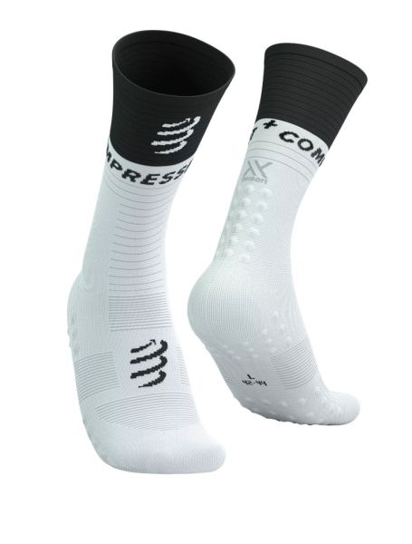 Calzini da tennis Compressport Mid Compression v2.0 1P - Bianco, Nero