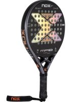 Padel reket NOX MP10 Gamelas Atomikas By Mapi S.Alayeto Padel reket NOX MP10 Gamelas Atomikas By Mapi S.Alayeto