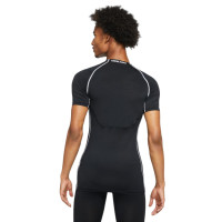 Kompresinė apranga Nike Pro Dri-Fit Tight Top SS M - black/white/white Kompresinė apranga Nike Pro Dri-Fit Tight Top SS M - black/white/white