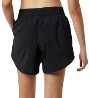 Ženske kratke hlače New Balance Accelerate 5 Inch Short - black Ženske kratke hlače New Balance Accelerate 5 Inch Short - black