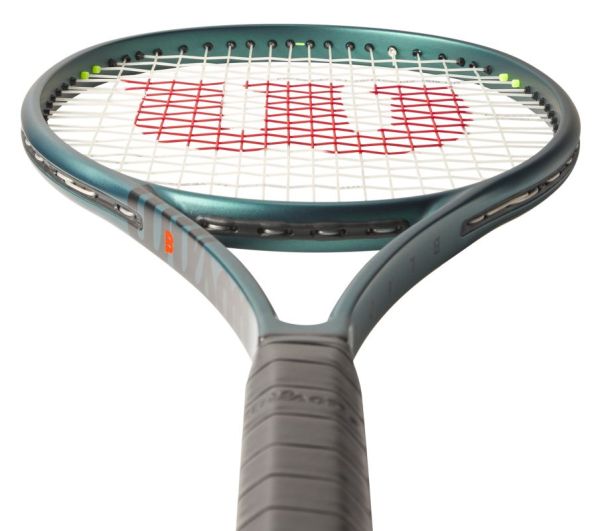Wilson Blade 98 (16x19) V9.0 (tester) Wilson Blade 98 (16x19) V9.0 (tester)
