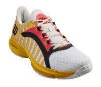 Chaussures de padel pour hommes Wilson Hurakn Pro - white/old gold/fiery coral