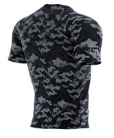 Pánské tričko Compressport Training Short Sleeve T-Shirt Camo Premium - black/camo Pánské tričko Compressport Training Short Sleeve T-Shirt Camo Premium - black/camo