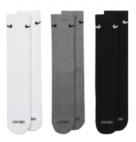Tennissocken Nike Everyday Plus Cushioned Training Crew Socks 3P - Mehrfarbig Tennissocken Nike Everyday Plus Cushioned Training Crew Socks 3P - Mehrfarbig