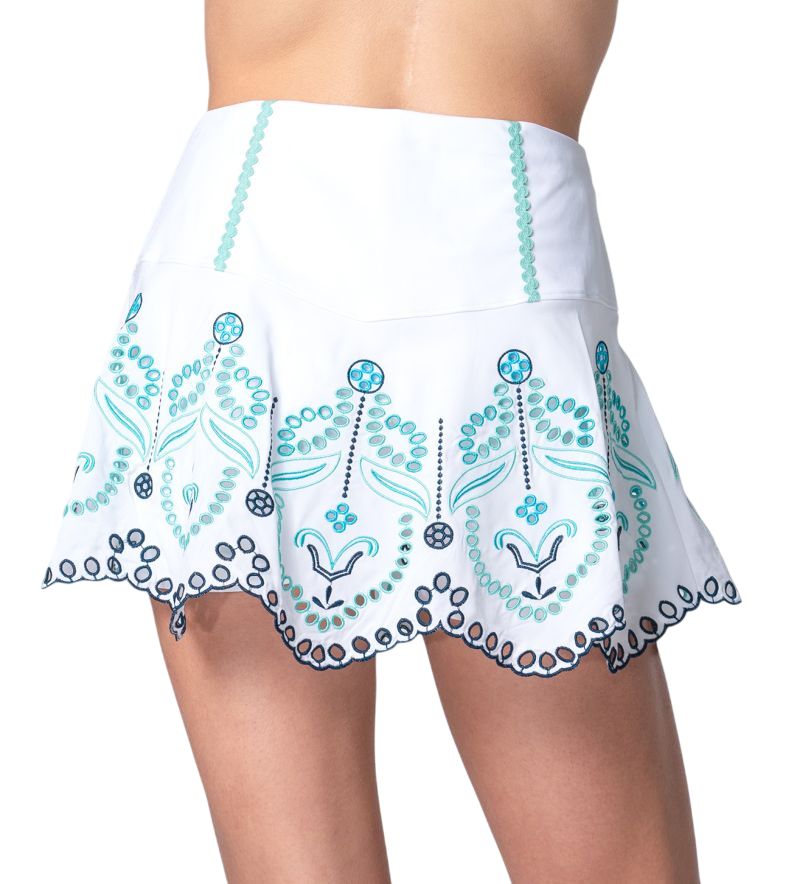 Lucky in Love Eyelet You Win - white