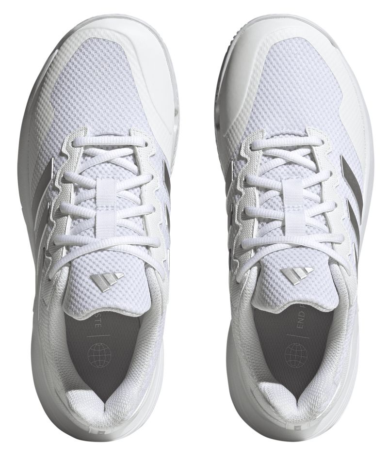 HQ8476_3_FOOTWEAR_Photography_Top-Portrait-View_white