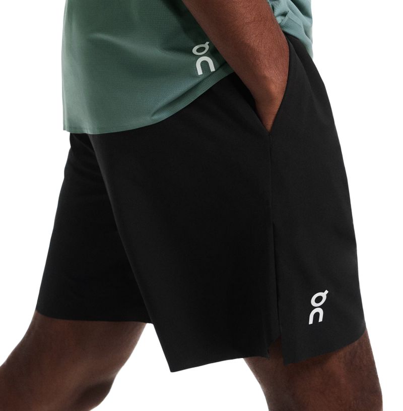 On 7'' Court - black