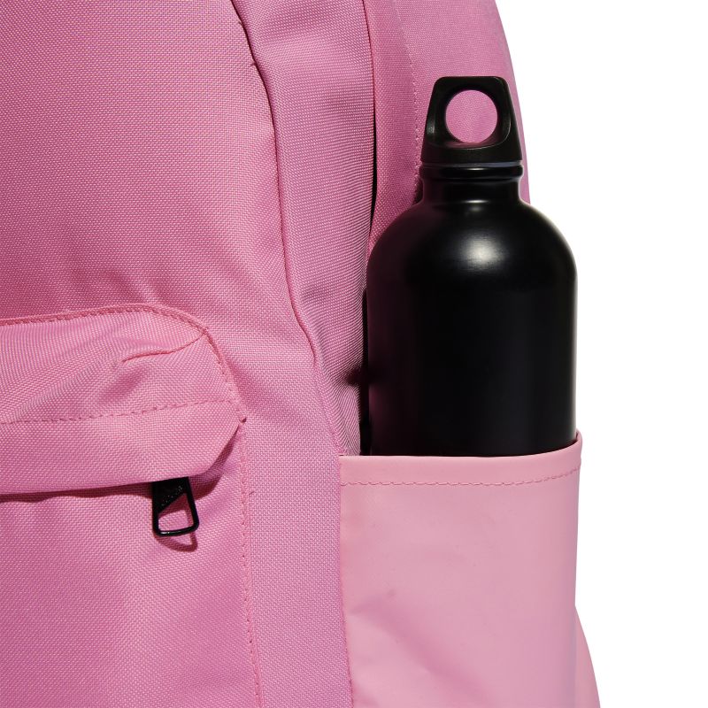 HM8314_6_HARDWARE_Photography_Detail-View-2_white