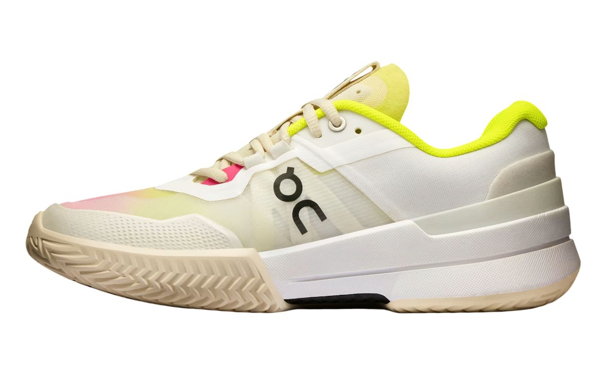 OnRogerPro2WomanLime3