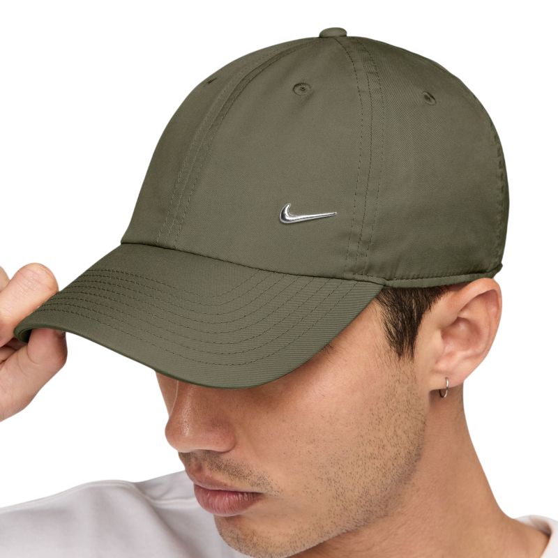 Nike Dri-Fit Club Unstructured Metal Swoosh - medium olive/white