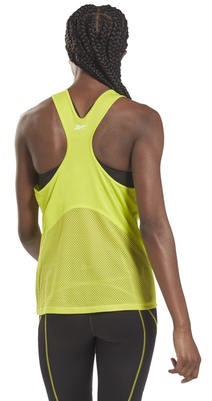 H50983_APP_on-model_back_white