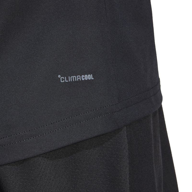 JN7093_8_APPAREL_On-Model_Detail-View-1_white