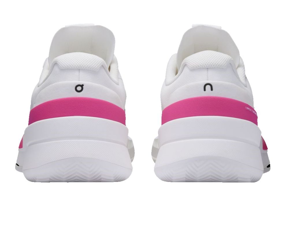 ManOnRogerPro2WhitePink6