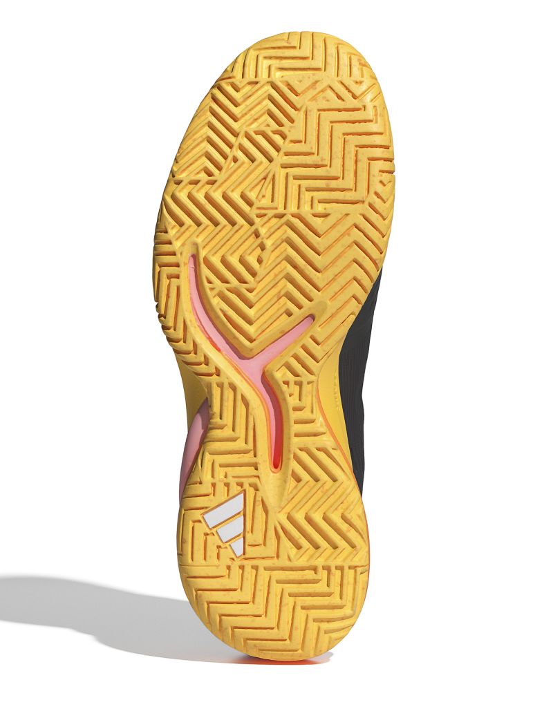 IF0436_4_FOOTWEAR_Photography_Bottom-View_white