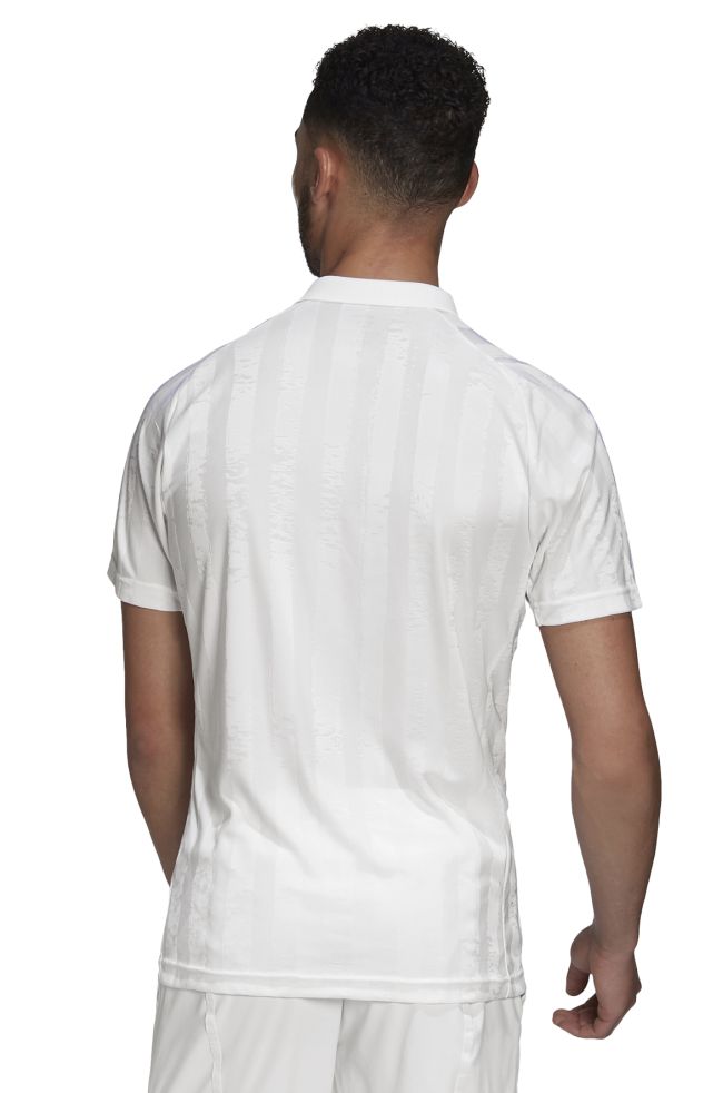 FR4318_APP_on-model_back_white