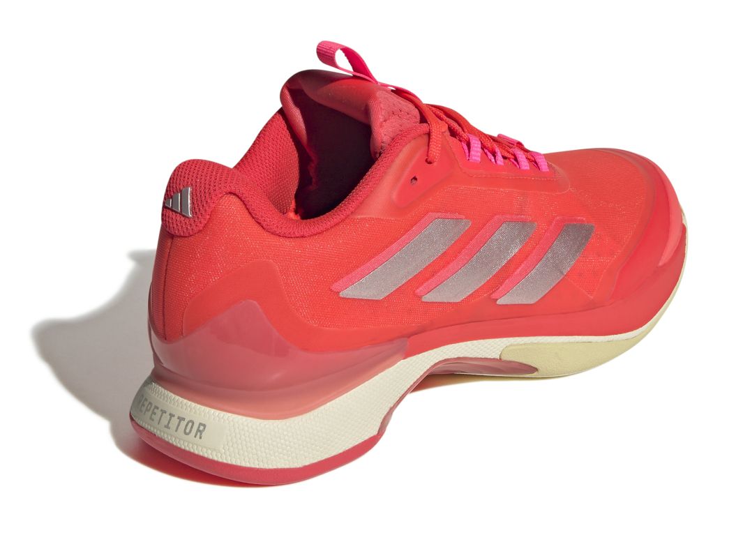 IH0462_7_FOOTWEAR_Photography_Back-Lateral-Top-View_white