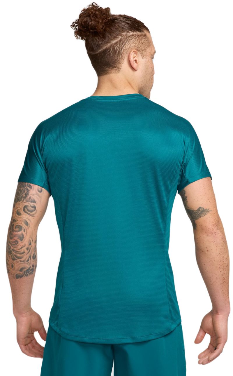 AURORA_DV2887-381_PHSBM001-2000