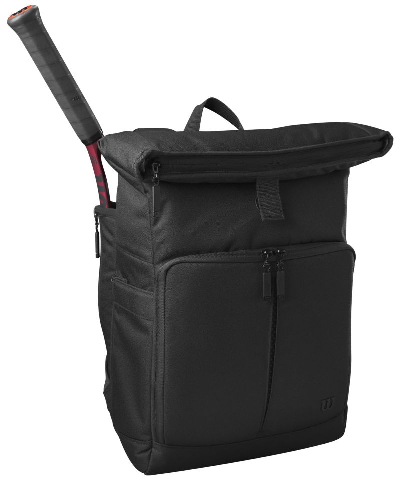 WR8030601_1_LIFESTYLE_BACKPACK_BLACK-png-high-res