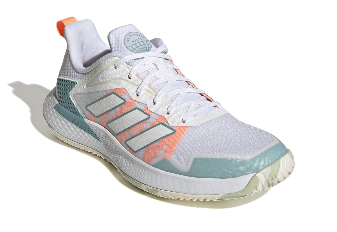 GV9528_6_FOOTWEAR_Photography_Front-Lateral-Top-View_white