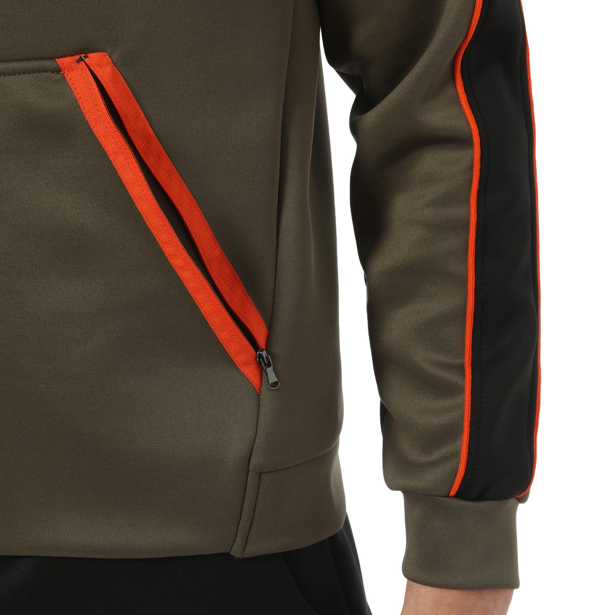 TEUGC0003-104-5o6eqNgY89vHgt