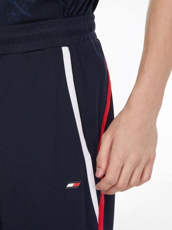 Tommy-Hilfig_FA2022_DW5_MW0MW27555DW5_4