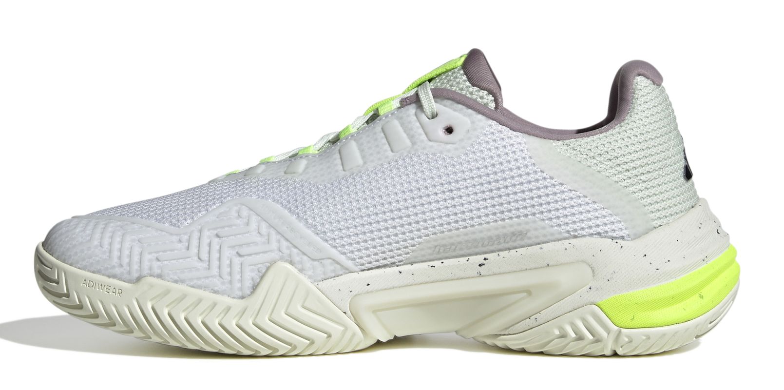 IF0409_5_FOOTWEAR_Photography_Side-Medial-Center-View_white