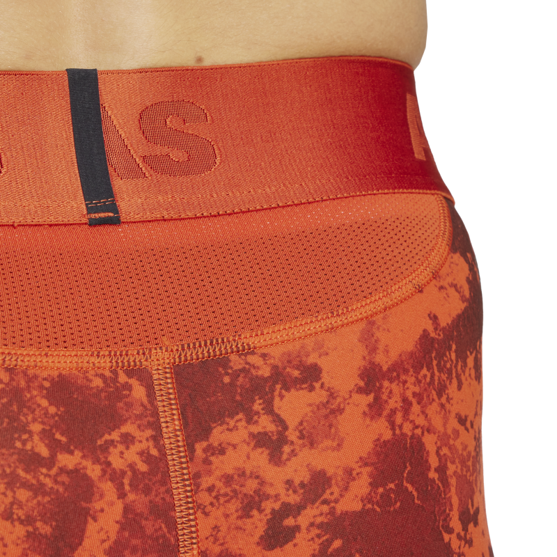 HS6789_8_APPAREL_On-Model_Detail-View-2_white