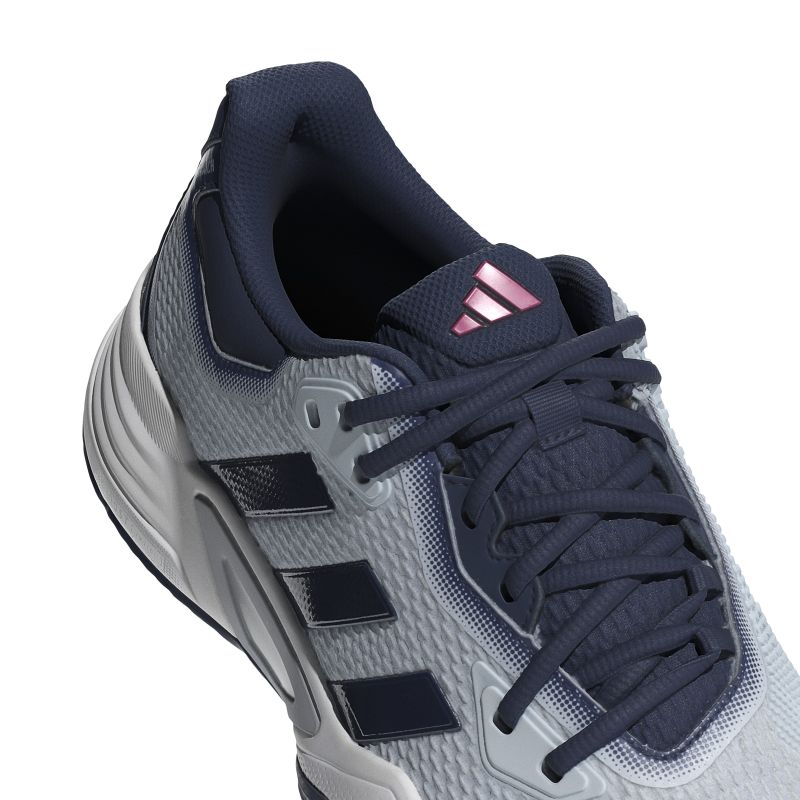 IH0128_8_FOOTWEAR_Photography_Detail-View-1_white