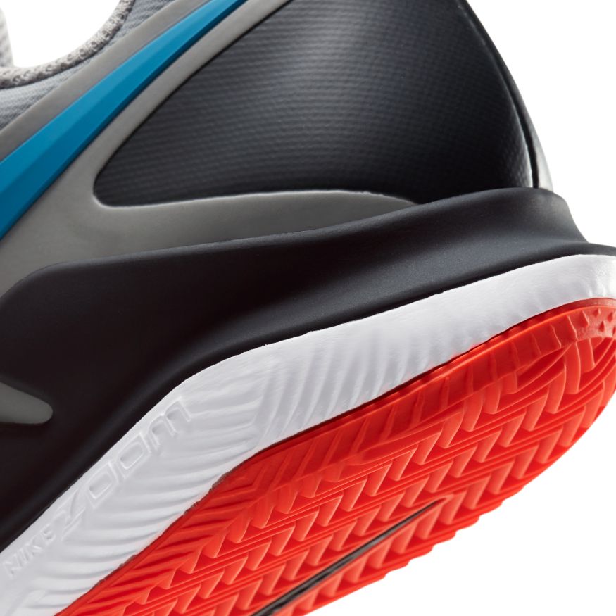 nike-air-zoom-vapor-x-clay-light-smoke-grey-blue-hero-8 Nike Air Zoom Vapor X Clay - light smoke grey/blue hero