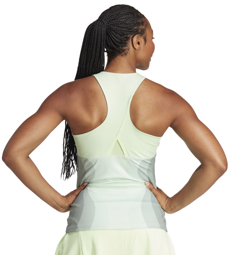 IL7361_5_APPAREL_On-Model_Back-View_white