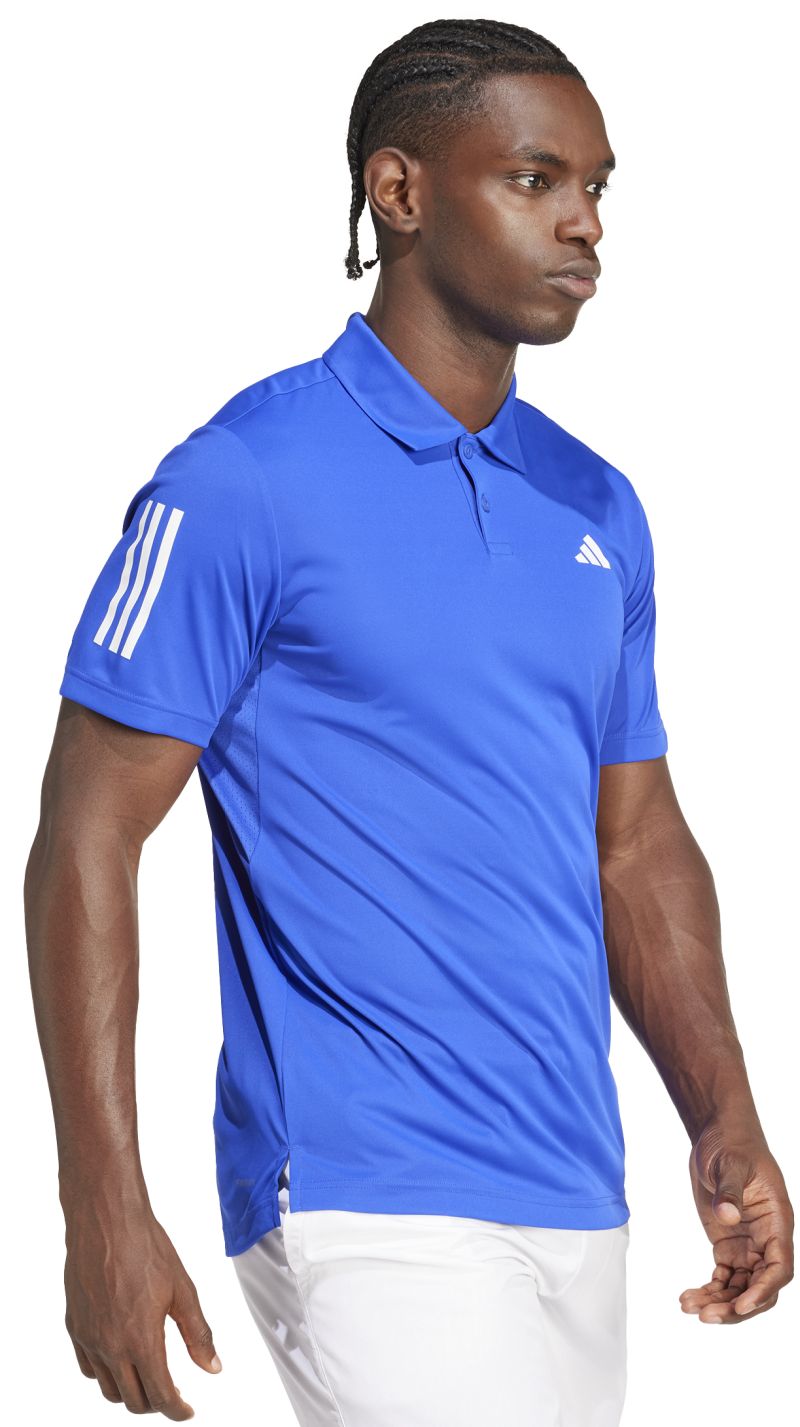 IZ3220_6_APPAREL_On-Model_Walking-View_white