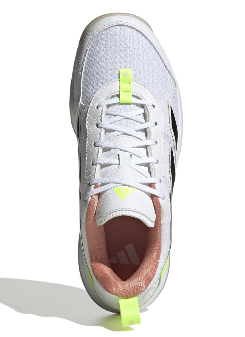 IG9544_3_FOOTWEAR_Photography_Top-Portrait-View_white