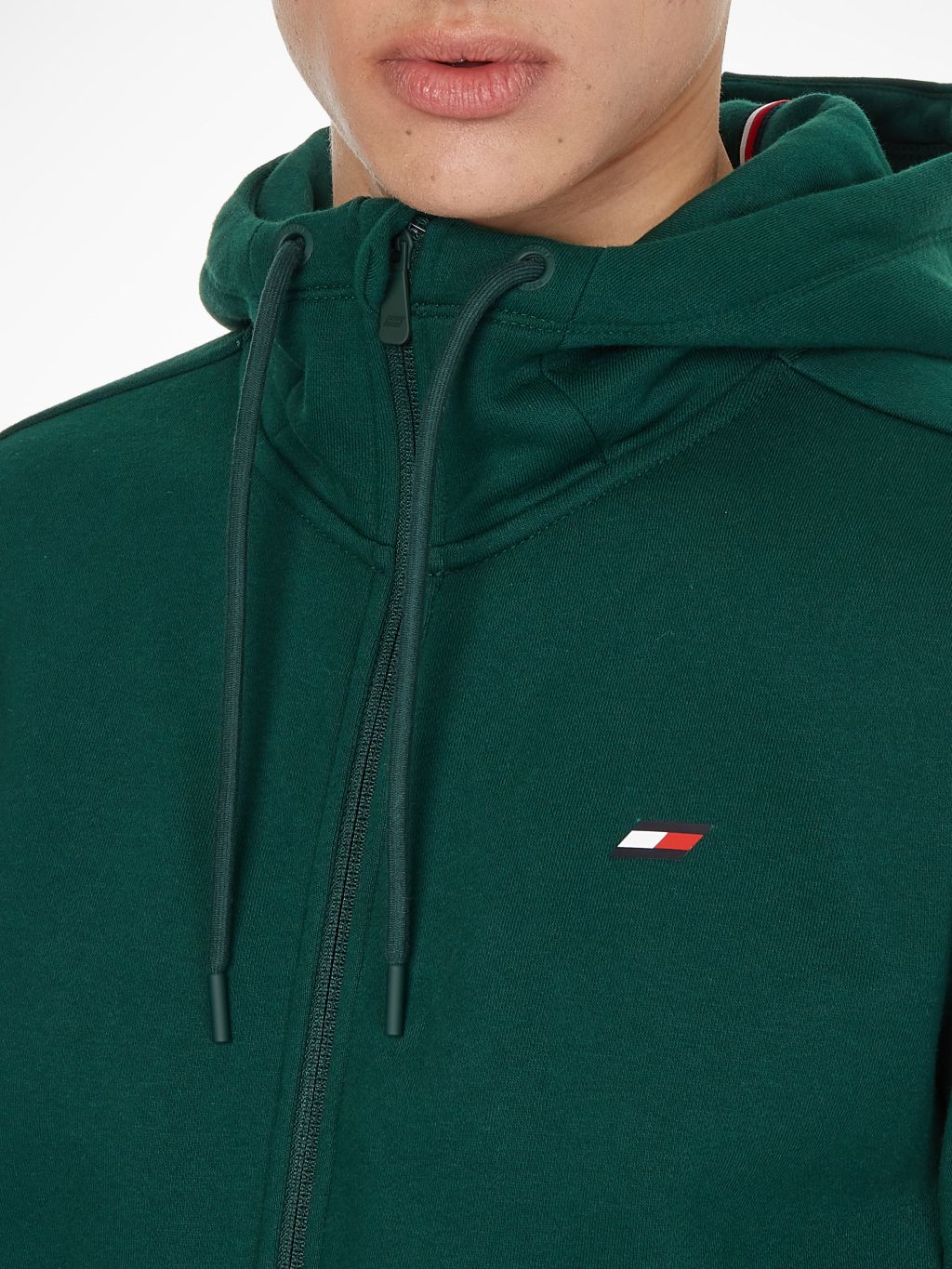 Tommy-Hilfig_FA2022_MBP_MW0MW27927MBP_4