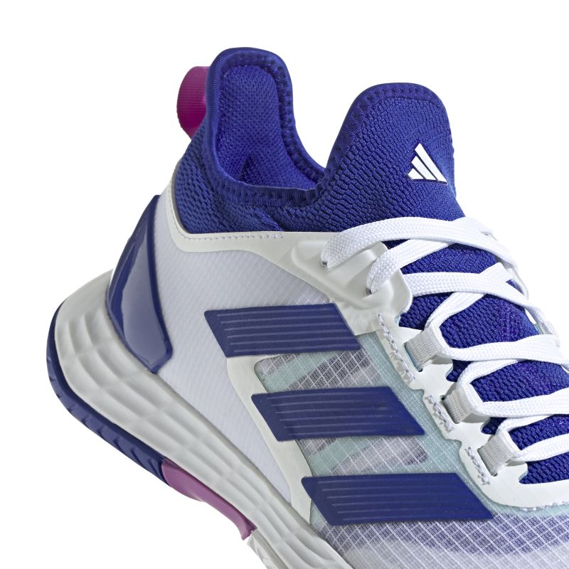 IF9134_9_FOOTWEAR_Photography_Detail-View-2_white