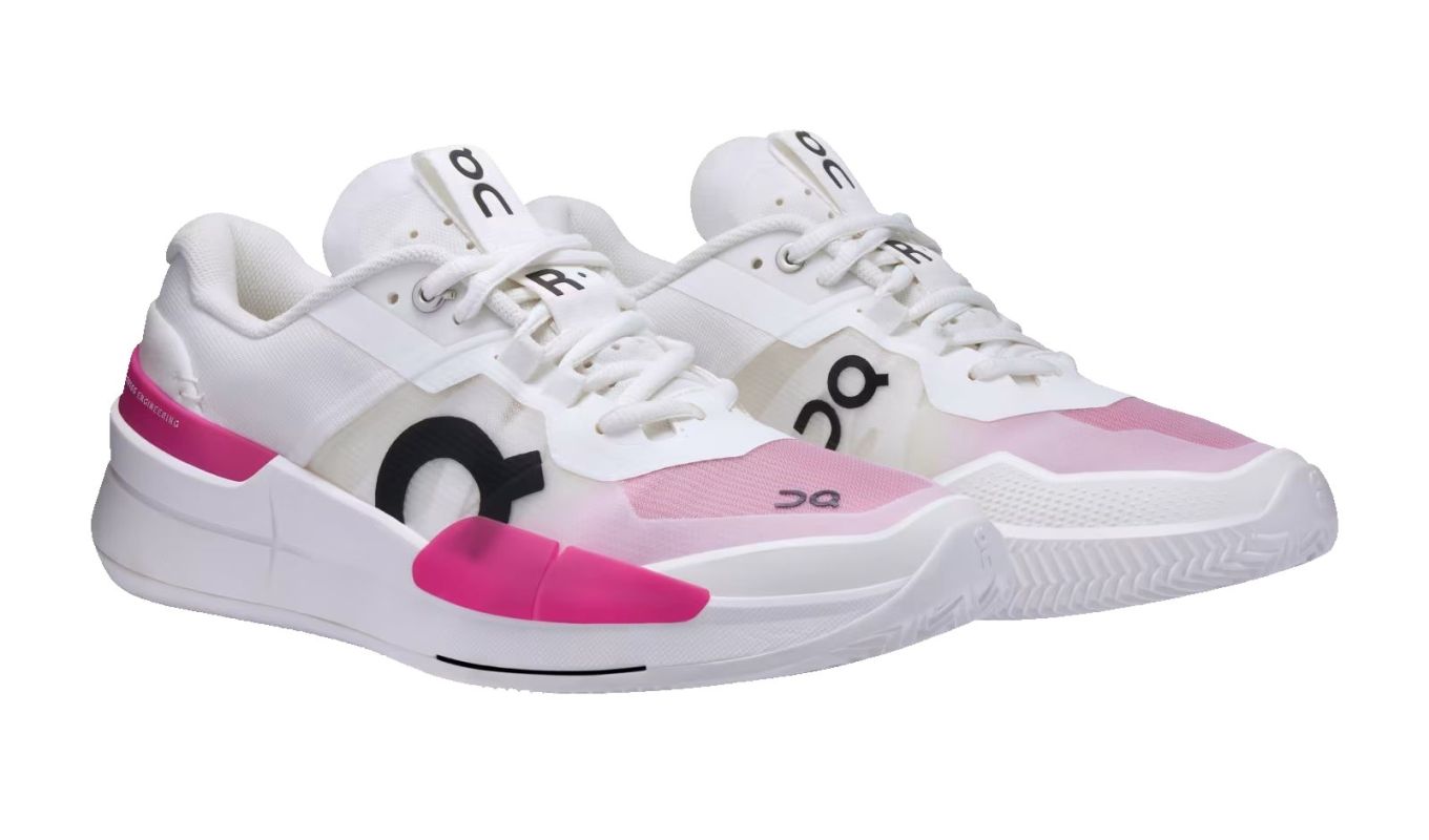 ClayOnRogerPro2WhitePinkMan3