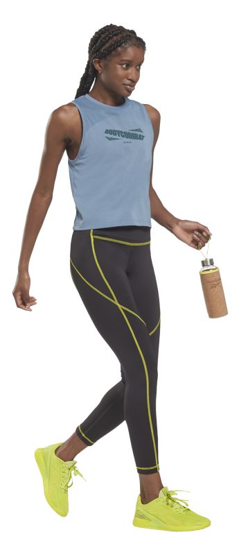 H08950_APP_on-model_side_white