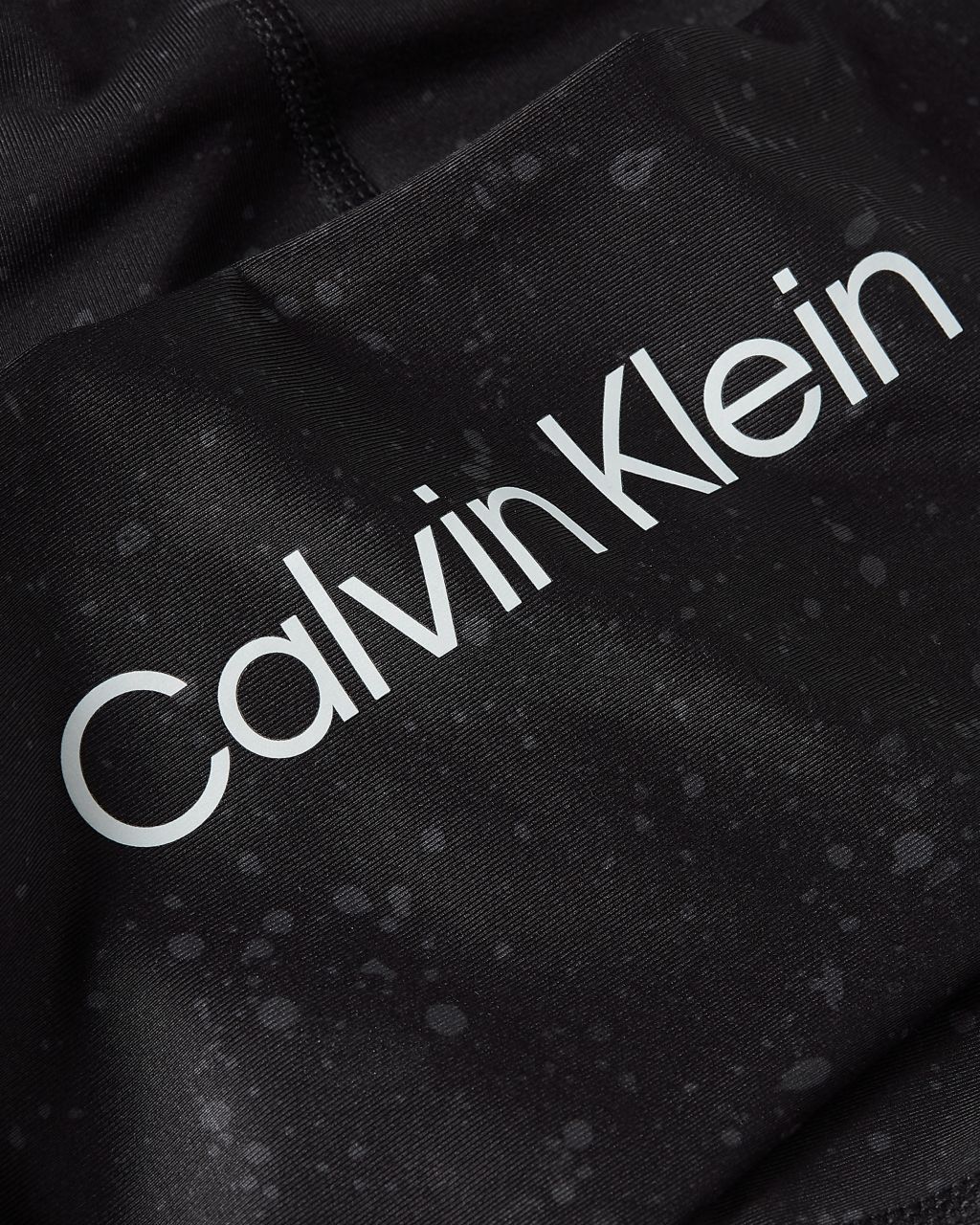 Calvin-Klein_SP2022_BAE_00GWS2L615BAE_3