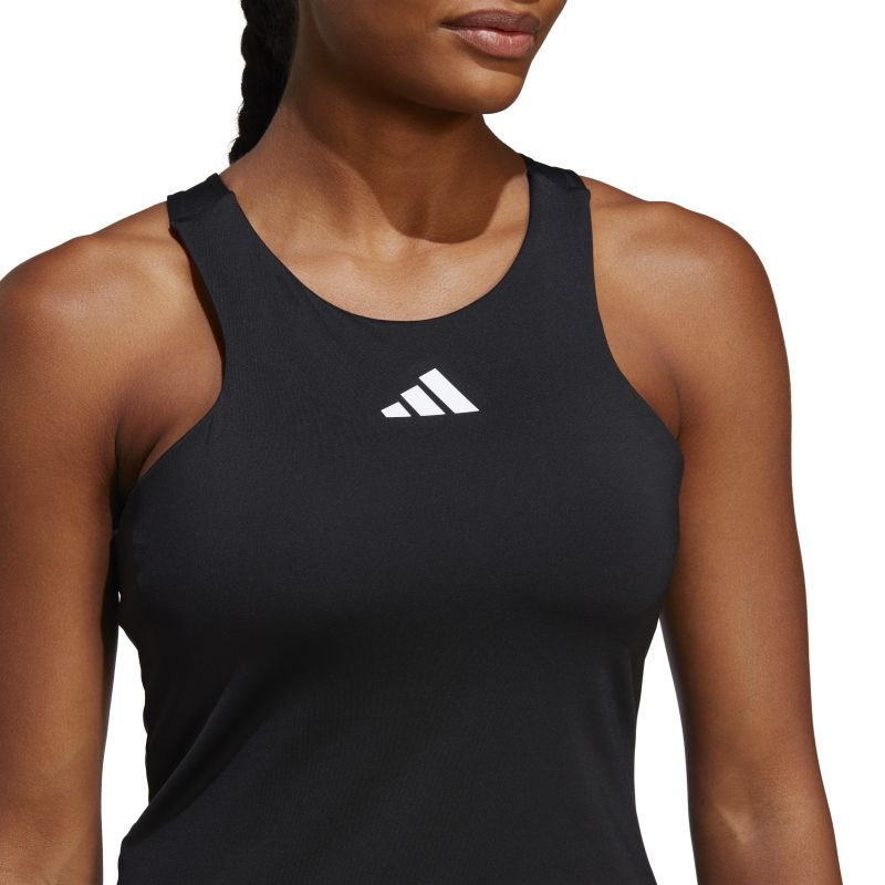 HS1657_9_APPAREL_On-Model_Detail-View-2_white
