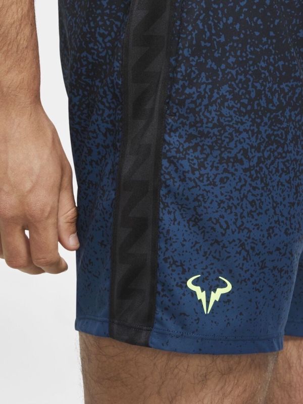 Nike Court Rafa Short 7in - black/volt