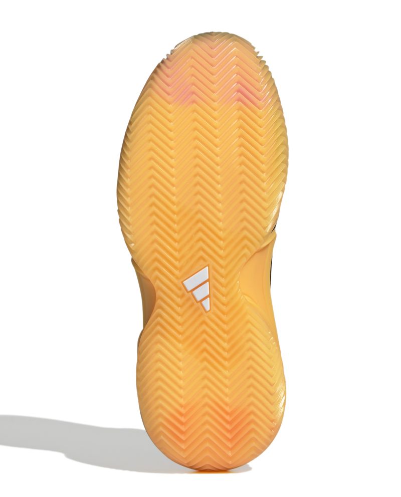 IF6536_4_FOOTWEAR_Photography_Bottom-View_white