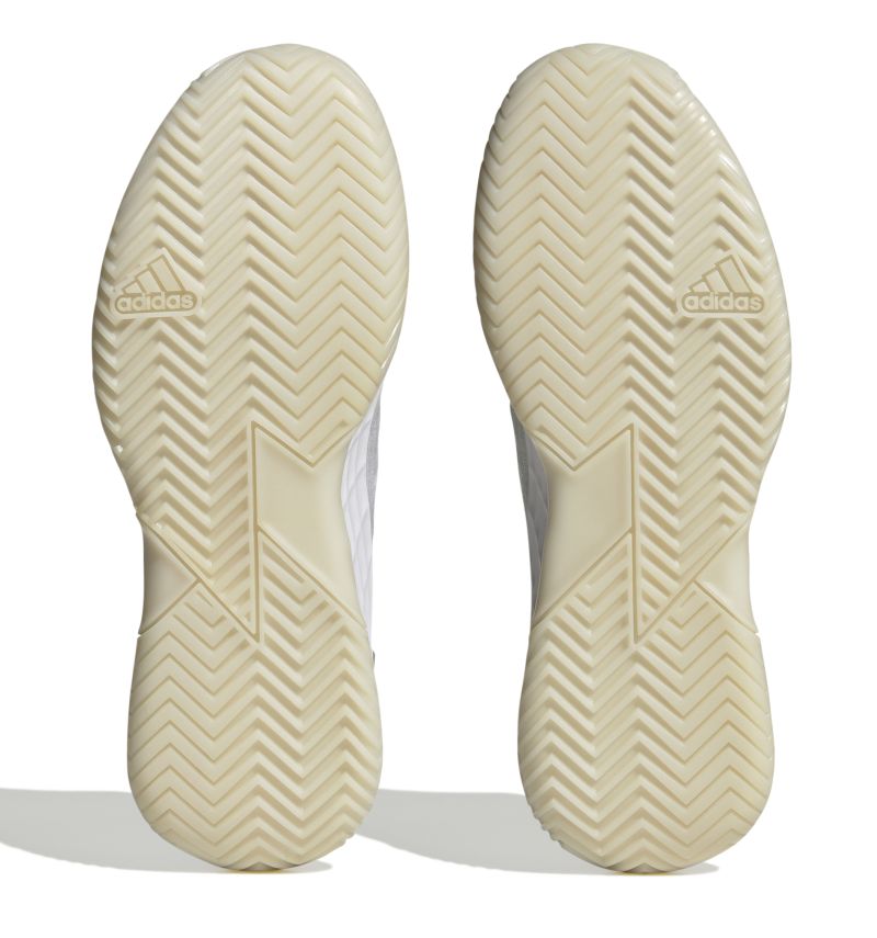 ID1566_4_FOOTWEAR_Photography_Bottom-View_white