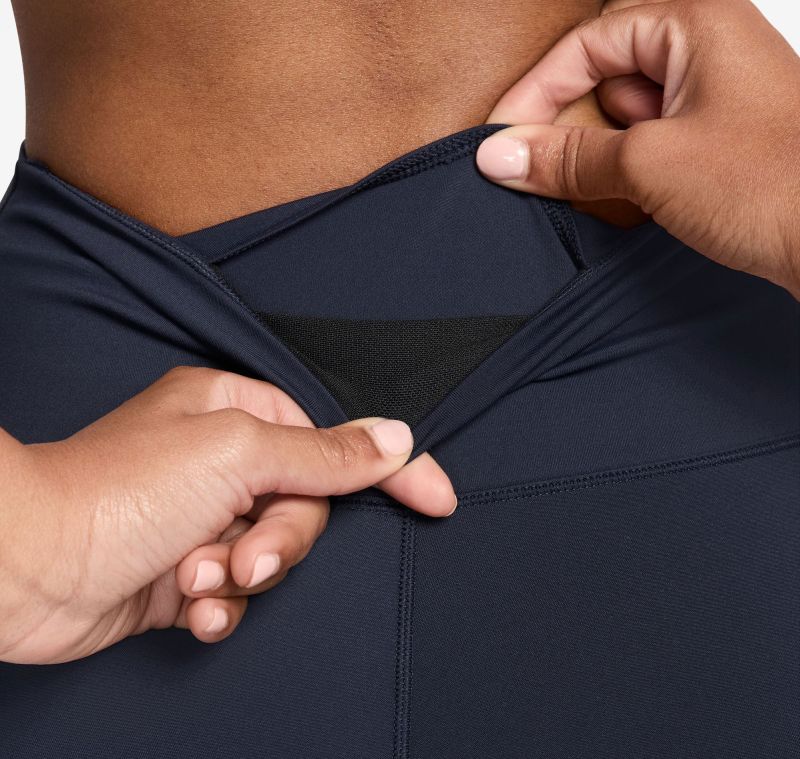 nike-one-womens-dri-fit-high-waisted-leggings_FN3226-451_03