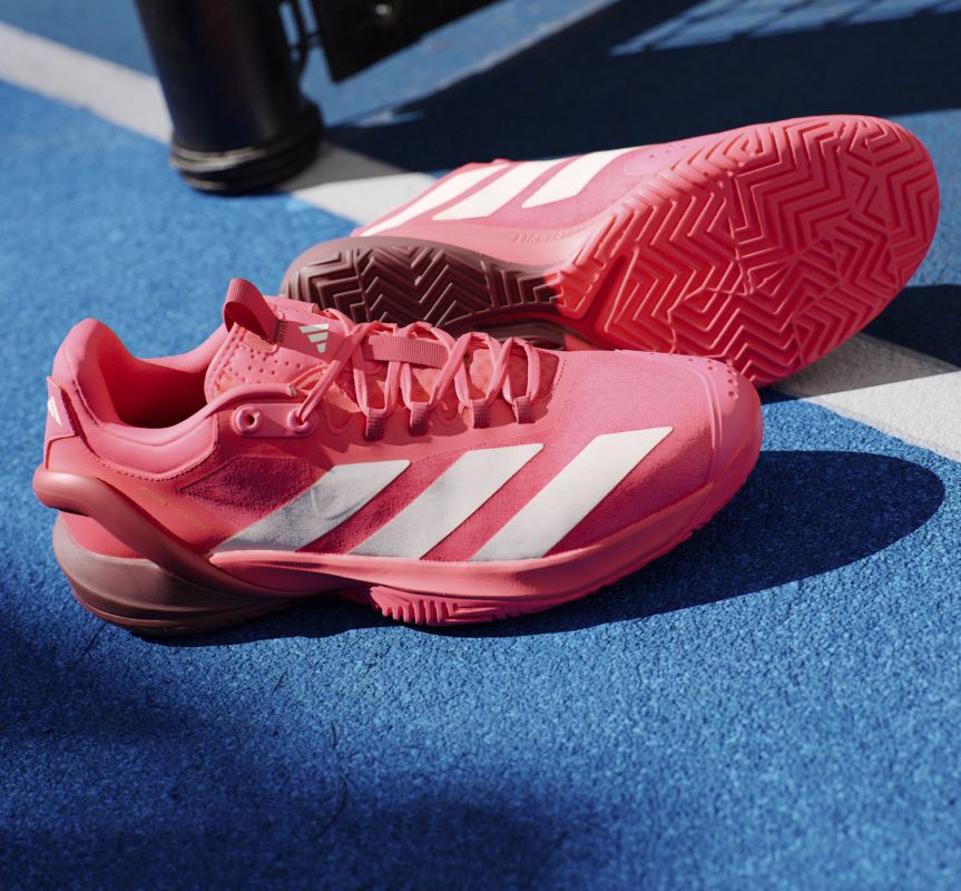 IE1378_21_FOOTWEAR_Photography_HeroMrktng-View-8