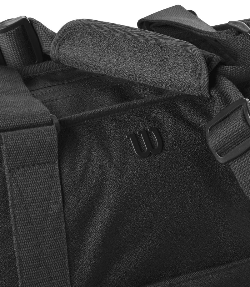 WR8032601_5_Lifestyle_Tote_Womens_BL-png-high-res